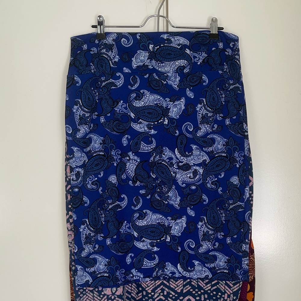 Lularoe L Cassie